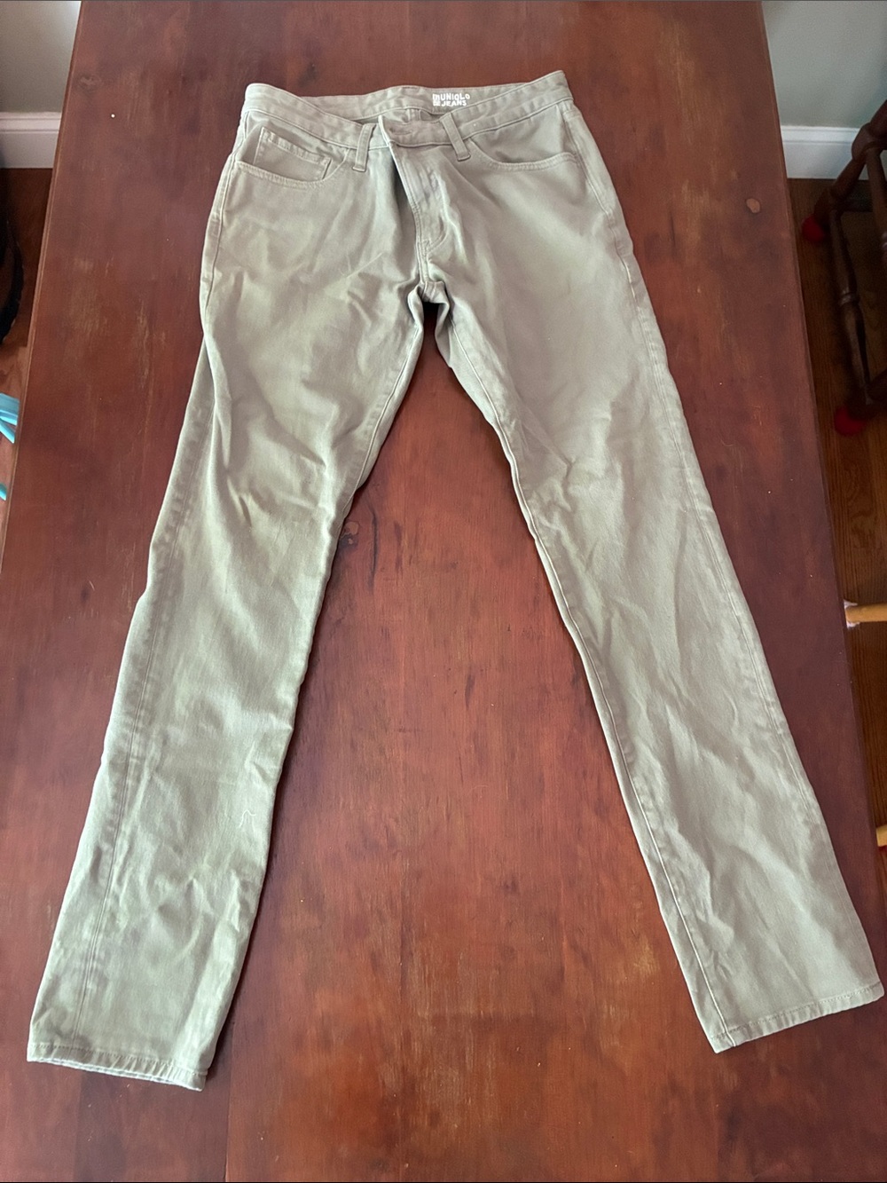 Uniqlo Men's Chino Pants — Light Olive